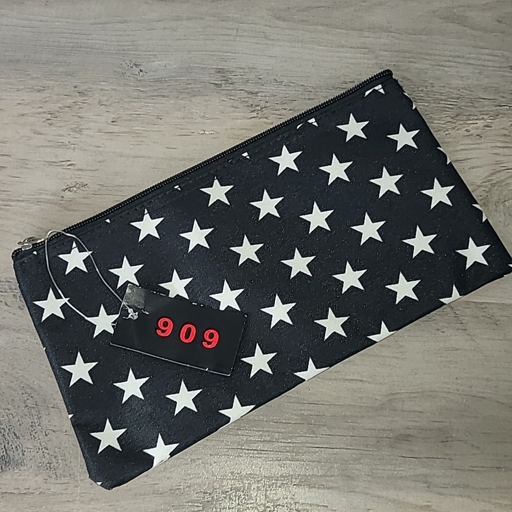 909 Zippered Accesory Pouch